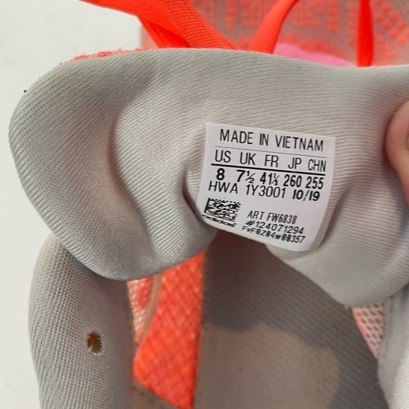 Adidas 4D RUN 1.0 Sneaker in‎ Coral Size 8 - Picture 8 of 9